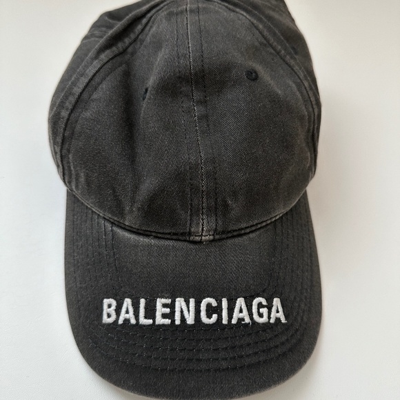 Balenciaga hat - Picture 1 of 2